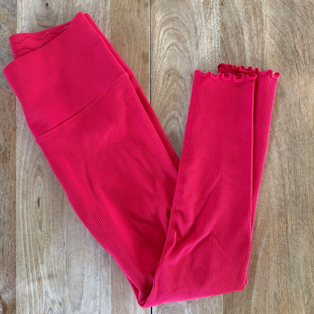 NWOT Spiritual Gangster Vibrant Red Leggings